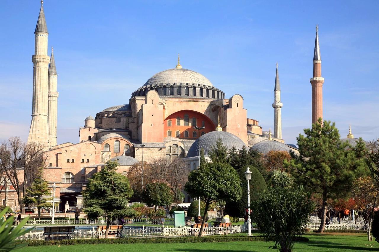 Ayasofya Deluxe Apart Istanbul Bagian luar foto