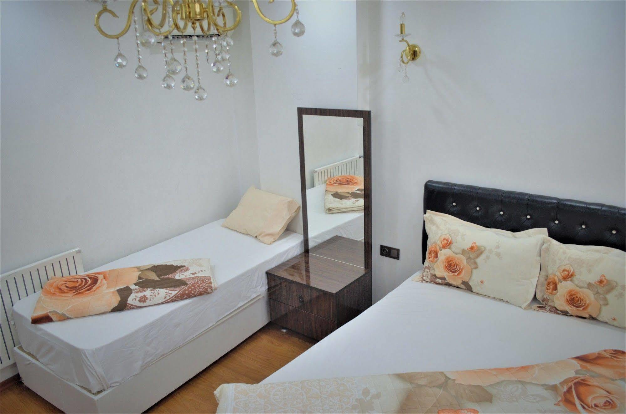 Ayasofya Deluxe Apart Istanbul Bagian luar foto